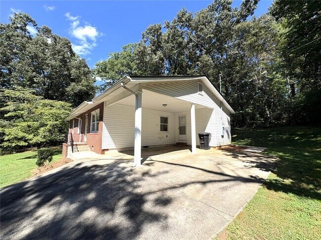 Foto del edificio - 122 Kenimer Cir