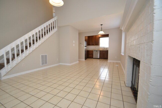 6717 Glendower Rd photo'