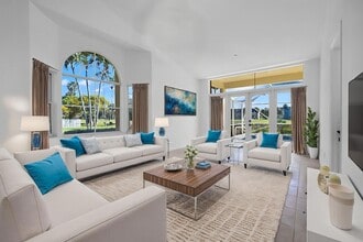Building Photo - 608 W Palm Aire Dr