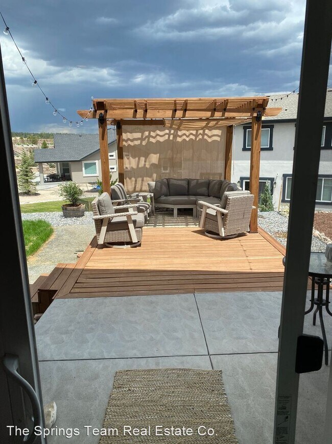 Foto del edificio - 5 br, 3 bath House - 10263 Kentwood Dr