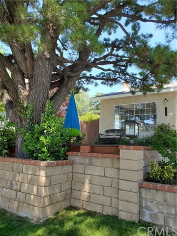 Foto del edificio - 4956 Revlon Dr