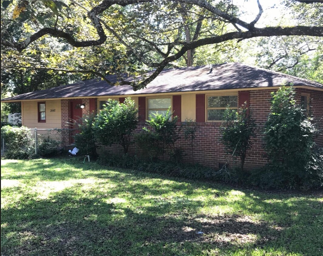 Building Photo - 2448 Rosen Ave