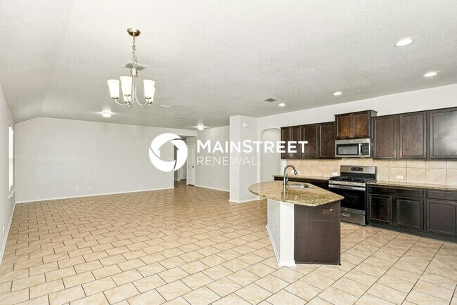 Building Photo - 4 Bedroom Pet-Friendly Home in San Antonio, TX with Main Street Renewal