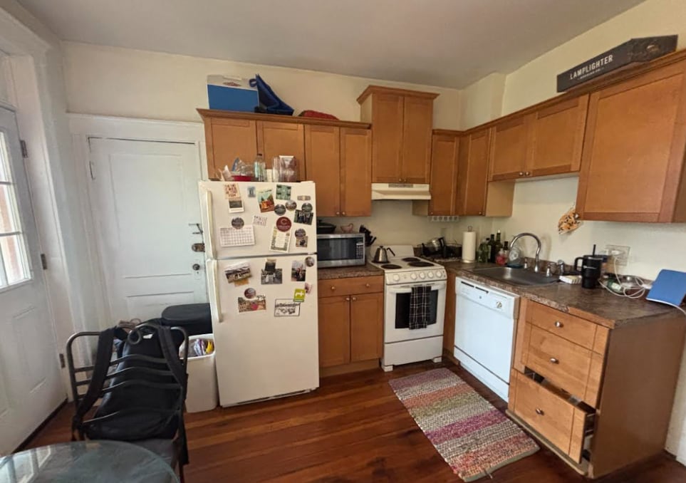 Primary Photo - 51 Inman St