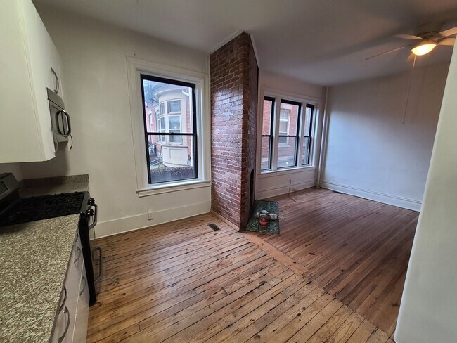 Building Photo - 4901 Friendship Ave