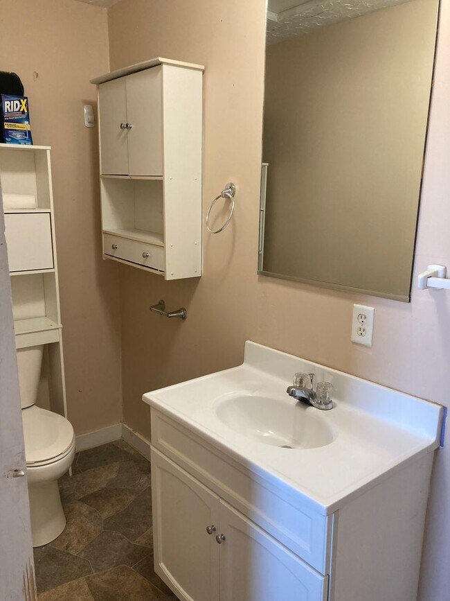 Foto del edificio - Affordable 2-Bedroom Home Near Ankeny