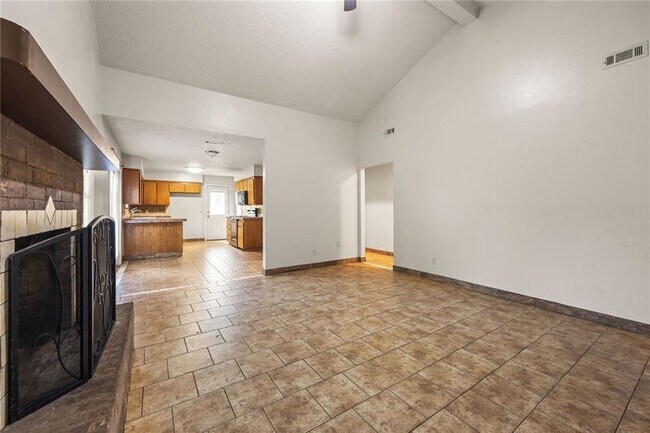 Building Photo - 507 N 37th St