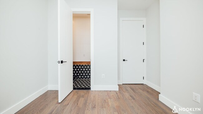 Foto del edificio - 409 Chauncey St