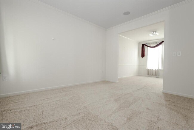 Building Photo - 122 Blakely Rd