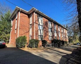 Building Photo - 496 Holderness St SW