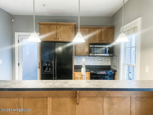 Foto del edificio - 10606 Norton Commons Blvd