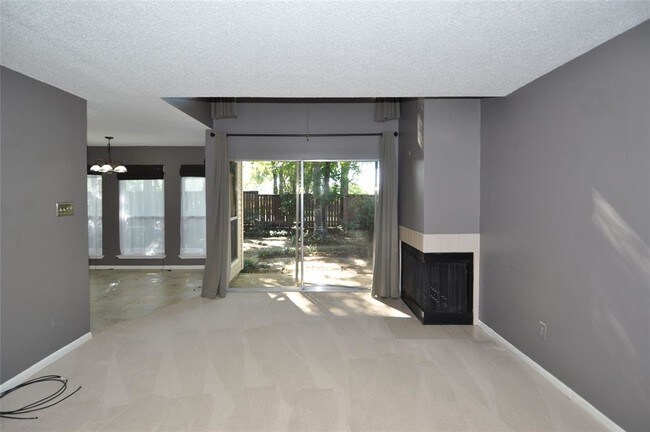 Building Photo - 3303 Golden Trails Dr