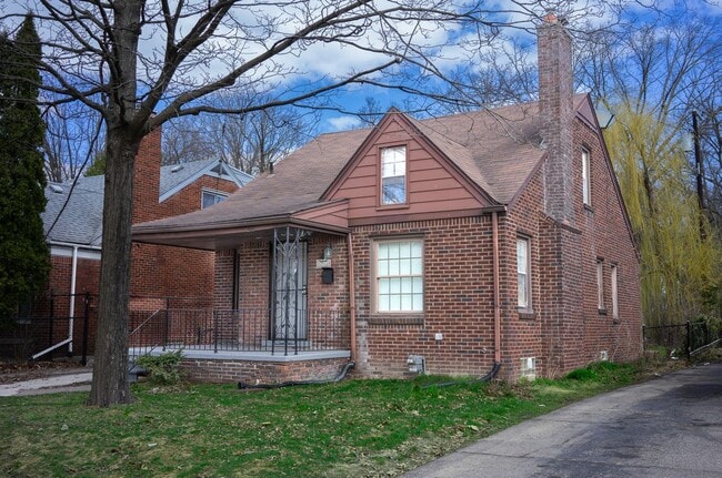 Building Photo - 5942 Radnor St
