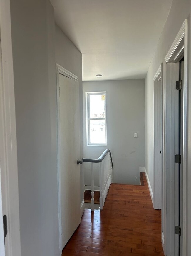 Building Photo - 2405 N 17th St