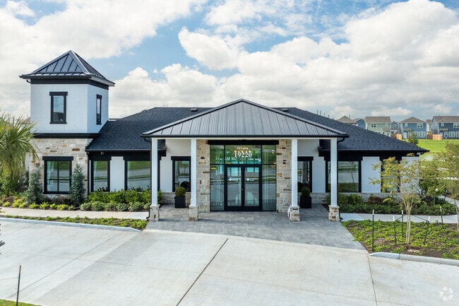Entrance - Pradera Oaks