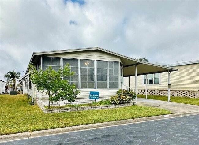 Foto del edificio - 5200-5228 28th St S