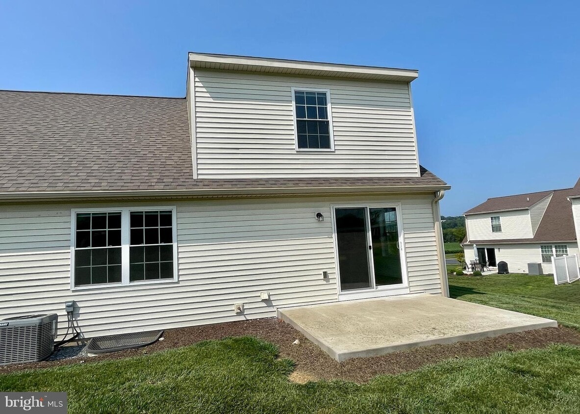 Primary Photo - 401 Masonic Dr