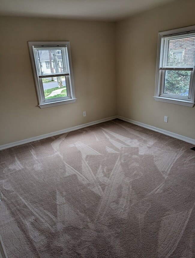 Building Photo - 1 bedroom | 1 bath - Oaklyn, NJ