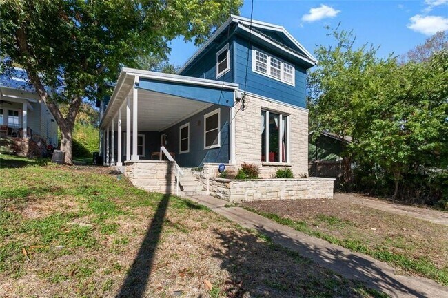 Building Photo - 3306 Liberty St