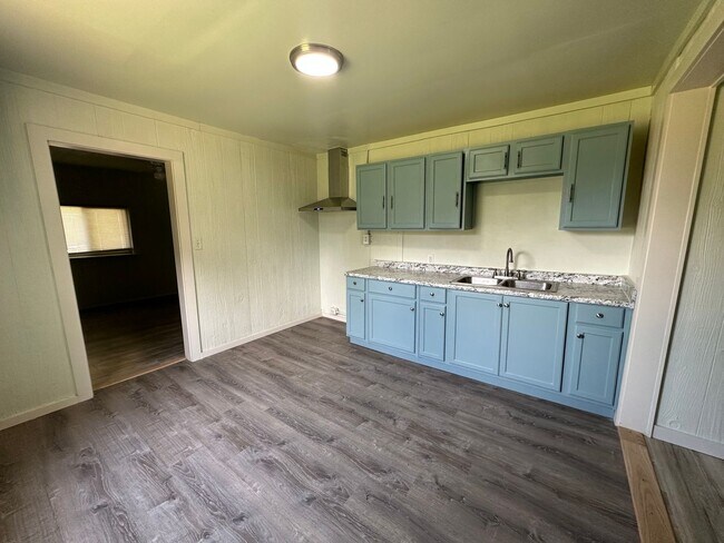 Foto del edificio - Remodeled 3 Bedroom House