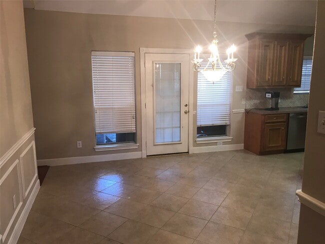 Foto del edificio - 3610 Chandler Ln