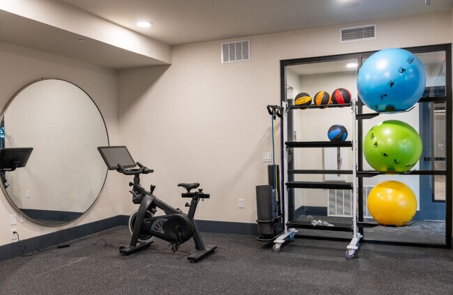 Gimnasio 2 - The ONE @ Signal Butte