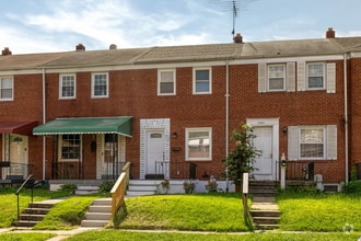 Building Photo - 2226 Redthorn Rd