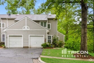 Building Photo - 4717 Summertime Dr