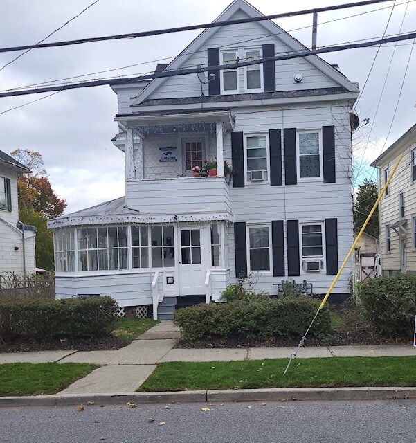 Foto principal - 55 Worrall Ave