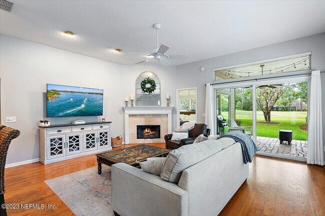 Foto del edificio - 13775 Heathford Dr