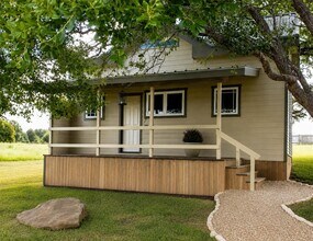 Building Photo - 7355 FM 713