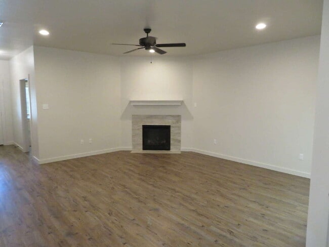 Foto del edificio - Beautiful Home Located Near Texas Tech University!