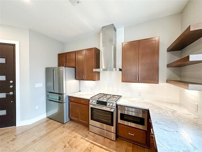 Foto del edificio - 4325 Jackson Ave