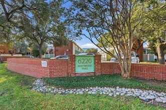 Building Photo - 6220 Bentwood Trail