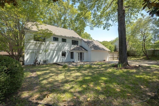 Foto del edificio - 1311 Poplar Estates Pkwy