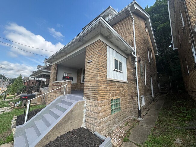 Foto del edificio - 1409 Brookline Blvd
