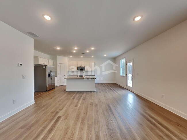 Foto del edificio - 1335 Soapstone Rd