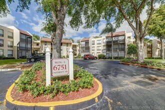 Building Photo - 6751 N University Dr