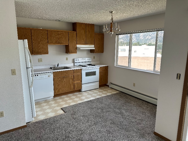 Photo - 600 Mossican Cir Apartment