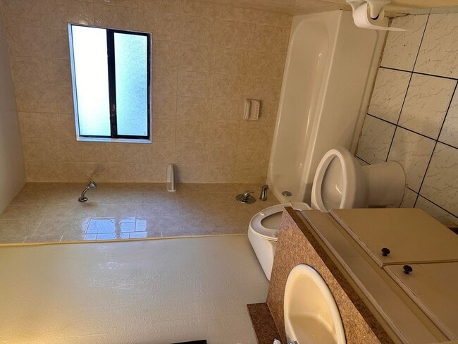 Photo - 50 NW 8th Ave House