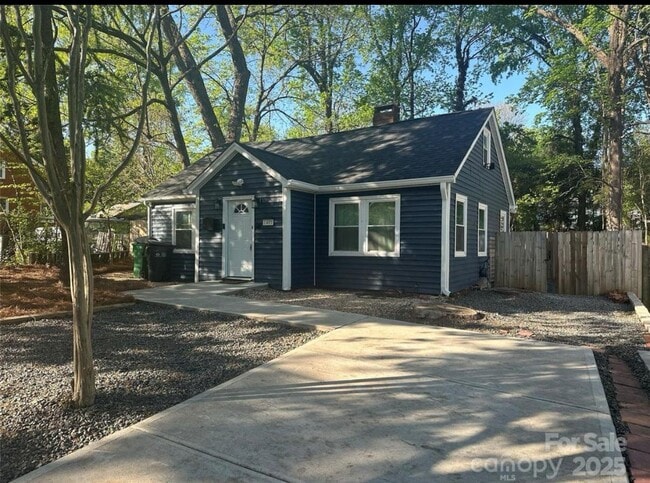 Building Photo - 1401 Anderson St