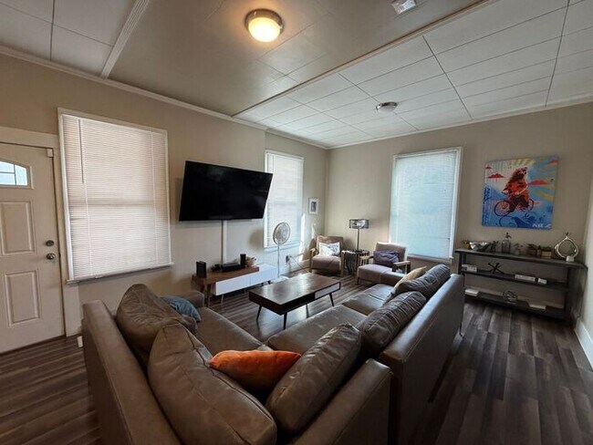 Foto del edificio - 527 Nevada St