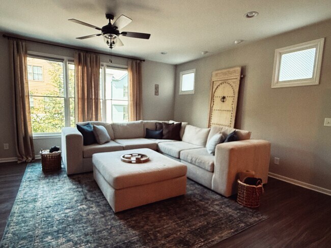 Foto del edificio - 775 Hamilton Cir SE
