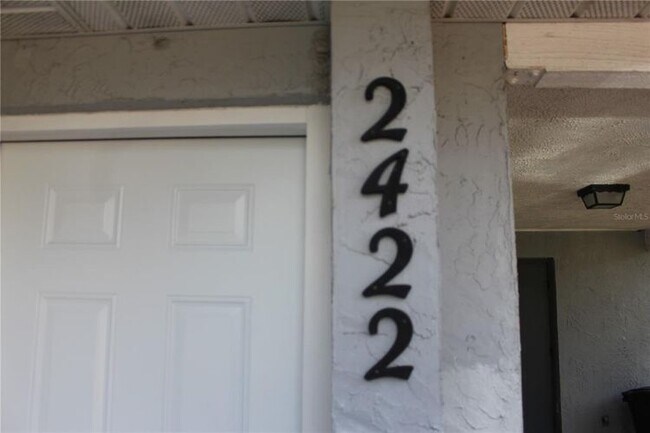 Building Photo - 2422 E Illiana St