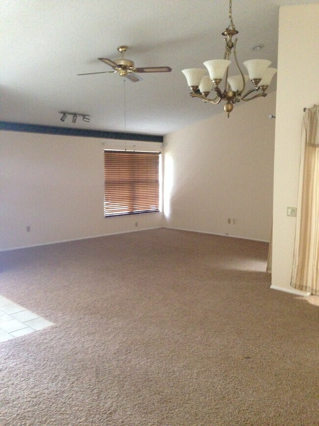 Building Photo - 6349 Oak Meadow Bend