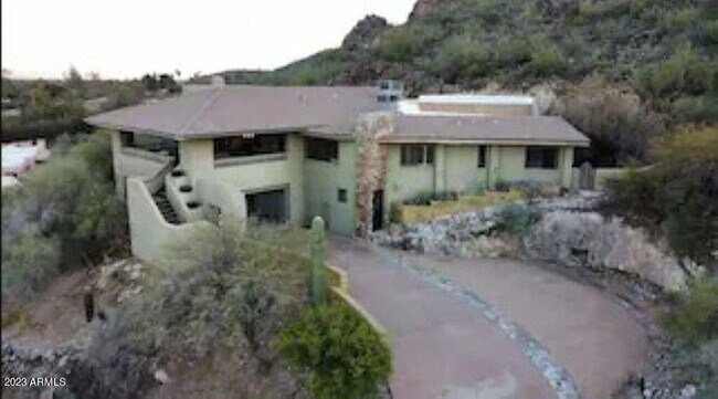 Foto del edificio - 5507 E Royal Palm Rd