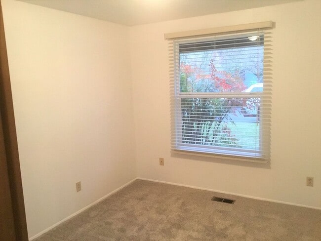 Building Photo - ONE LEVEL LIVING