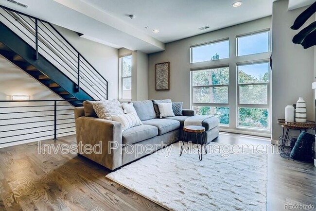 Building Photo - 3016 Zuni St