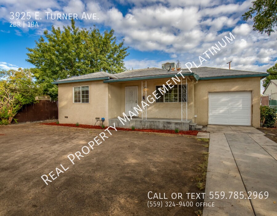 Primary Photo - $1595 -Remodeled 2 Bedroom Home with Large...