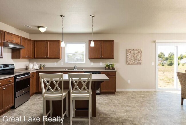 Building Photo - 4 br, 2.5 bath House - 102 Fairmont Avenue